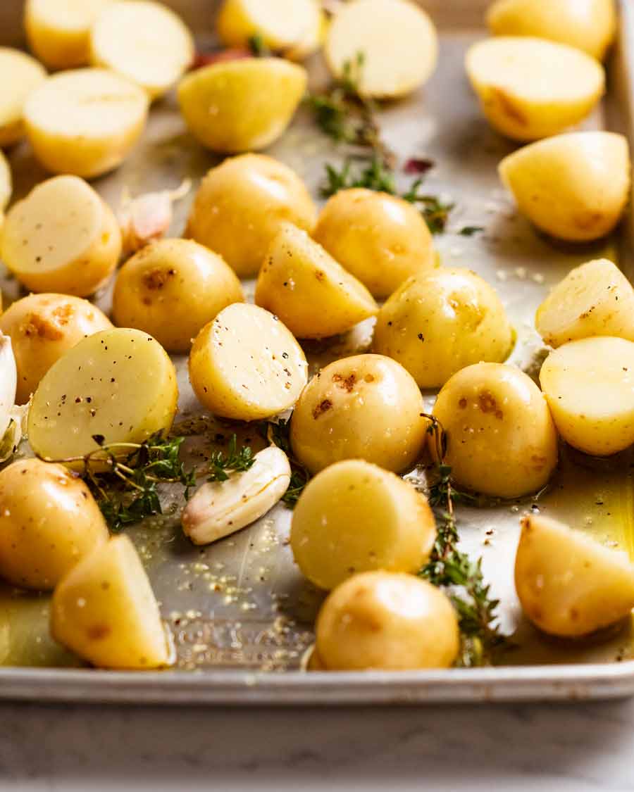 Making Roast potatoes